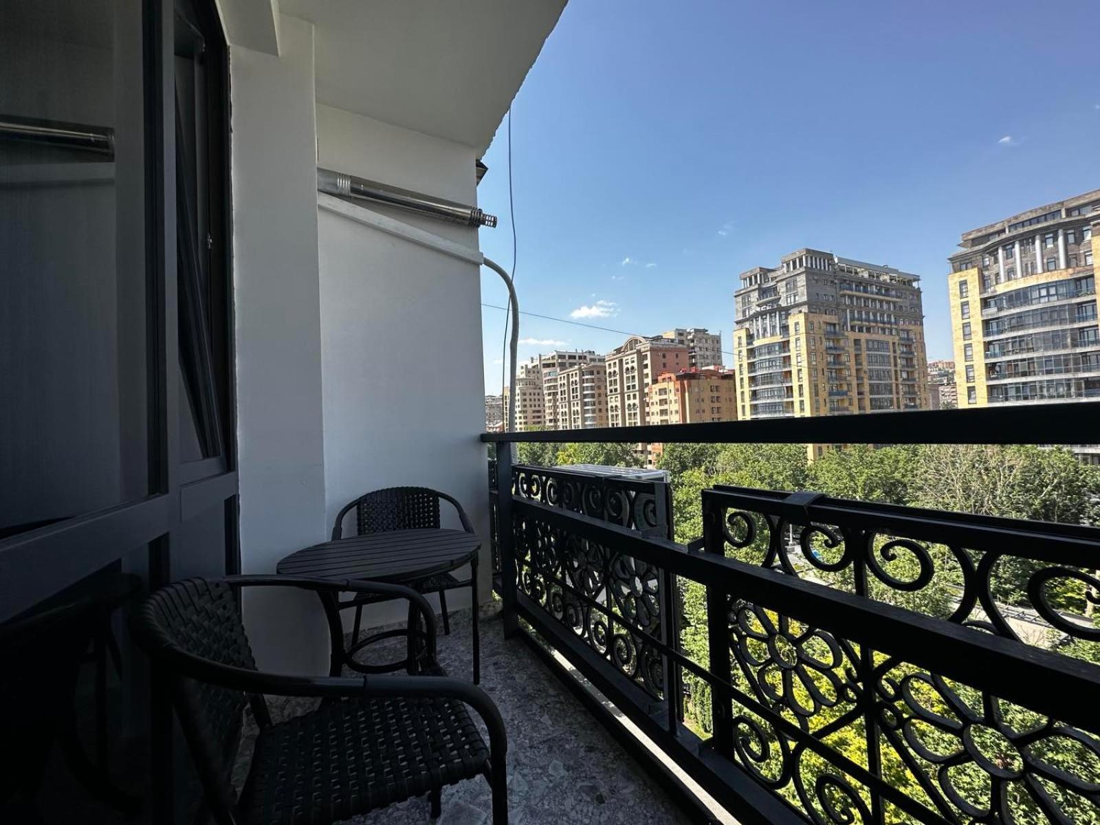 Panorama Apartments Erivan Exterior foto